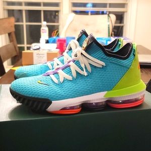 Nike Lebron 16 XVI low